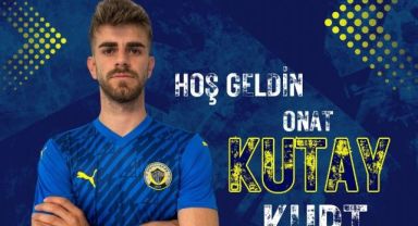 Menemen FK, Onay Kutay Kurt'u kadrosuna kattı