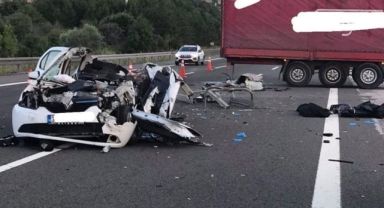 Otobanında feci kaza: 3 ölü, 1 yaralı