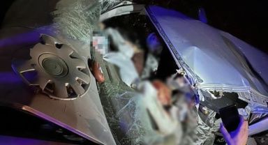 Otomobil traktör römorkuna çarptı: 2 ölü, 2 ağır yaralı