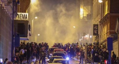 Paris'te belediye başkanının evine saldırı