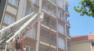 Prizden çıkan yangında 1’i çocuk 7 kişi dumandan etkilendi