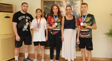 Şampiyon sporculardan Başkan Ceritoğlu Sengel’e teşekkür