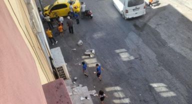 Taksi yayaların arasına daldı: 3’ü ağır, 5 yaralı