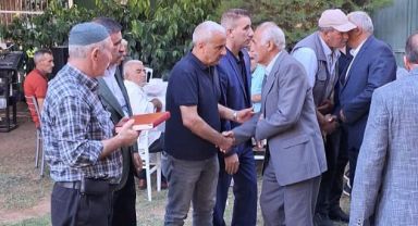 Tek tek Kuran'ın altından geçtiler…