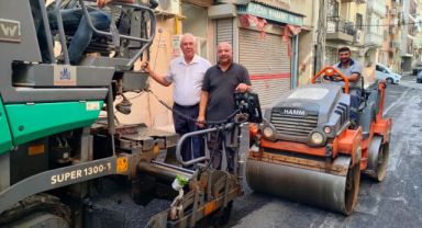 Adnan Süvari Mahallesi'nden asfalt teşekkürü
