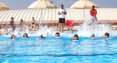 Başkan Sandal istedi: İlk defa havuzla tanıştılar