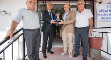 Başkan Soyer Çiğli’de çevre düzenleme çalışmalarını inceledi