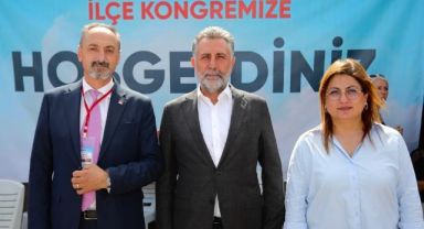 CHP Bayraklı'da kongre tamamlandı… Delege yeniden 'Gültekin' dedi!