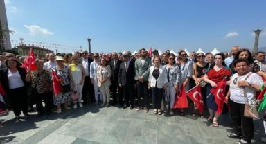 CHP İzmir'den 30 Ağustos'ta net mesaj: Mücadelenin kilit taşı ise CHP’dir!