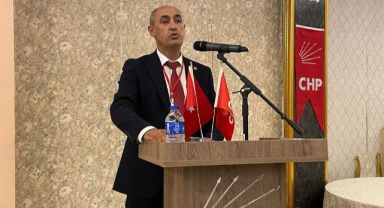 CHP Menemen'de kongre tamamlandı… Kazanan isim Özbey oldu!