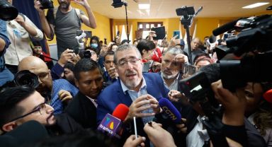 Guatemala'nın yeni Devlet Başkanı Arevalo oldu