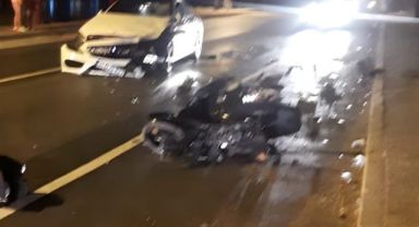 İzmir’de otomobil motosikletle çarpıştı: 1 ölü