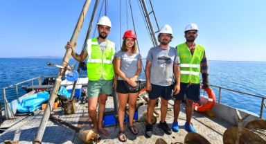 İzmir Körfezi’nin 30 farklı noktasından karot örneği alındı
