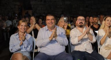Kaleiçi sohbete ve müziğe doydu