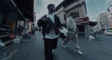 Şarkılarında illegal hayatı özendirmekle suçlanan 3 rapçi gözaltında