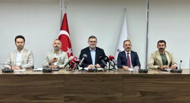 Saygılı'dan Soyer'e yaylım ateşi: Bu zihniyet İzmir'i yönetemez!