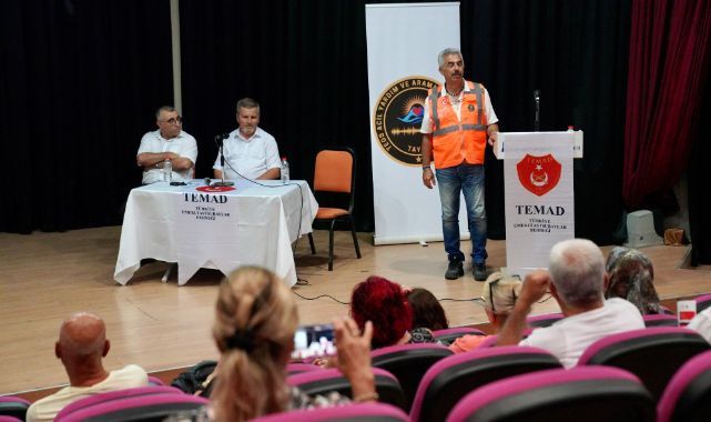 Seferihisar’da deprem konferansı yapıldı