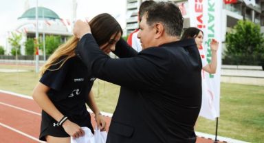 Semra Aksu Atletizm Parkı 1 yılda binlerce Karşıyakalıyı atletizm ile tanıştırdı