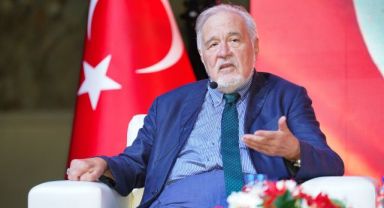Şengör ile Ortaylı Gaziemir’de büyük zaferi anlatacak