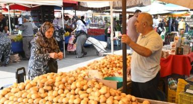 Torbalı pazarı yeni yerine taşındı
