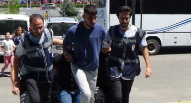 Zırhlı polis aracı devrildi: 1 şehit