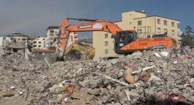 25 kişiye mezar olan bina ile ilgili eksik ve hatalı proje iddiası!