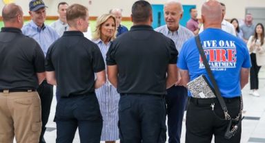 ABD Başkanı Biden, Idalia Kasırgası'nın vurduğu Florida'yı ziyaret etti