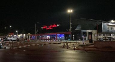 Alacak-verecek meselesi yüzünden tartıştığı kişiyi 8 yerinden bıçakladı