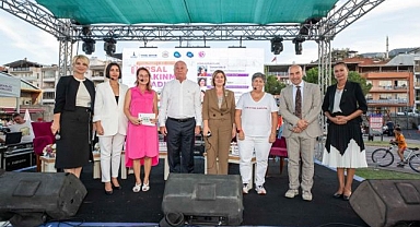 Başkan Soyer'den cinsiyet eşitsizliği vurgusu