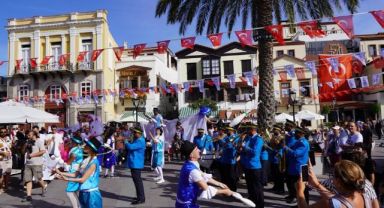Çeşme Festivali “Akdeniz” temasıyla büyük bir coşkuyla başladı