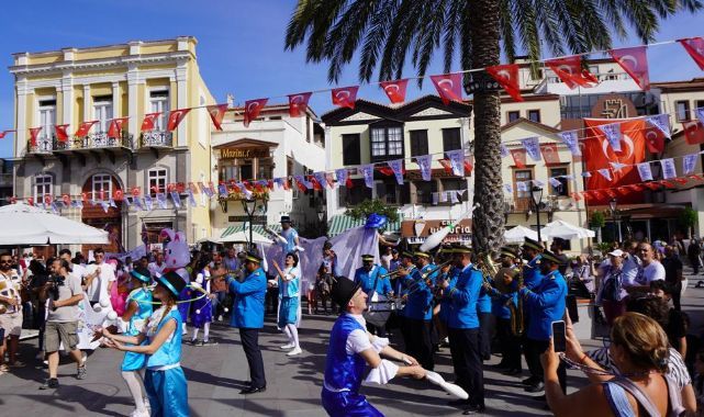 Akdeniz’in Renkli Festivalleri: Kültürel Etkinlikler ve Şenlikler