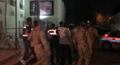 FETÖ'nün TSK yapılanmasına İzmir merkezli operasyon: 9 gözaltı