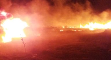İzmir’de makilik alanda yangın: 2 itfaiye eri ve iş makinesi operatörü yaralandı