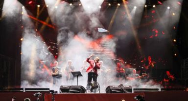 İzmir Fuarı’nda unutulmaz gece