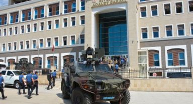 Komşusunu el bombasıyla tehdit eden kadının evinden 2 el bombası çıktı