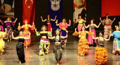 Konak'ta 7'den 77'ye halk oyunları şenliği