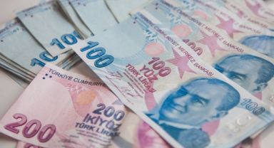 Özel sektörün yurt dışı kredi borcu Temmuz’da 155,2 milyar dolara geriledi