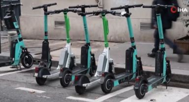 Paris sokaklarında scooterlar kaldırıldı