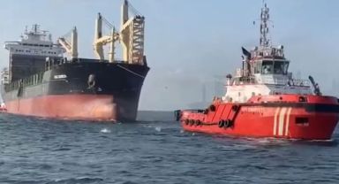 Rusya’ya giden kargo gemisi İstanbul Boğazı’nda arıza yaptı