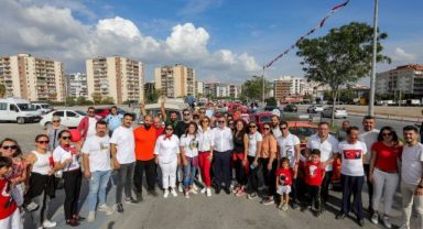 Bayraklı’dan muhteşem kutlama