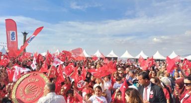 CHP İzmir'de 100'üncü yıl coşkusu