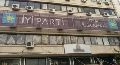 İYİ Parti İzmir'de gündem yerel seçimler... Kimler adaylık için istifa etti?