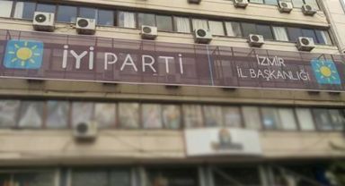 İYİ Parti İzmir yönetiminde flaş istifa!