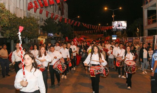 Kınık'ta 100. yıl coşkusu