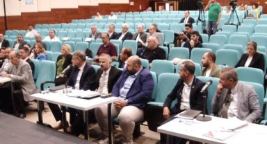 Konak’a 3 milyarlık bütçe… Batur’dan eleştirilere ekonomik kriz çıkışı!