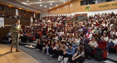 Torbalı İkinci Üniversite Tanıtım ve Kariyer Günleri’ne Rekor Katılım Oldu