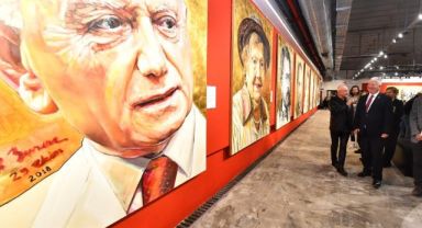 ‘Atatürk: İz Bırakan İlkler Dev Portreler’ sergisi açıldı
