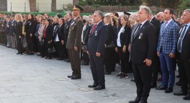Atatürk Türk Halk Müziği konseri ile anıldı