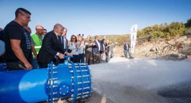 Büyükşehir’den Dikili’ye can suyu… ‘Kuraklığa ve yoksulluğa karşı tarım devrimi başlattık’