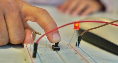 Çeşme'de Robotik Kodlama eğitimleri başladı